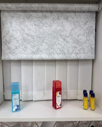 Marble roller over verticals, showroom